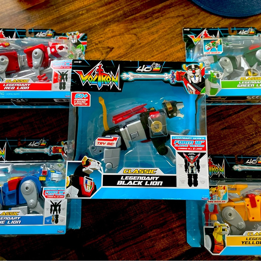 BRAND NEW 40th Anniversary Voltron Classic